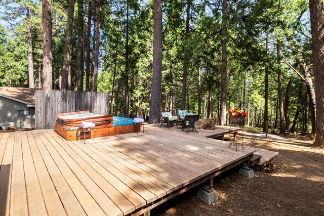 4838 Golden St, Pollock Pines, CA 95726