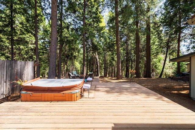 4838 Golden St, Pollock Pines, CA 95726