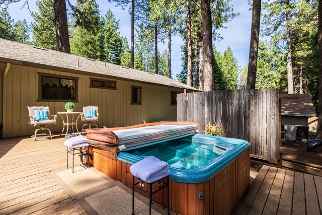 4838 Golden St, Pollock Pines, CA 95726