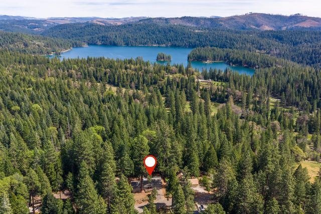 4838 Golden St, Pollock Pines, CA 95726