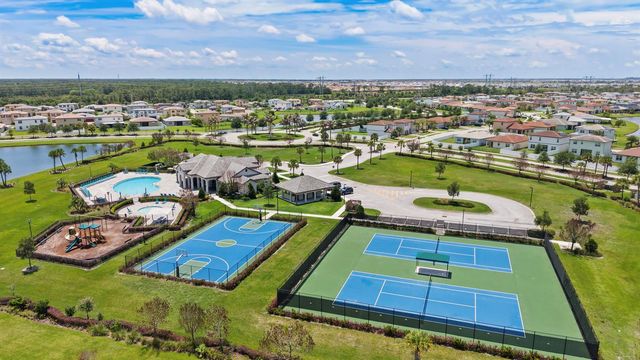 7705 NW Greenbank Circle, Port St. Lucie, FL 34987