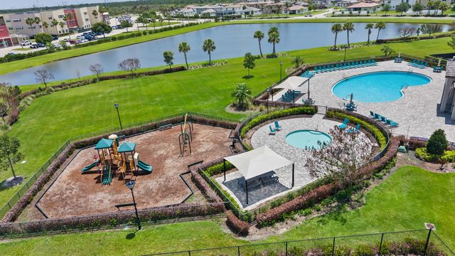 7705 NW Greenbank Circle, Port St. Lucie, FL 34987