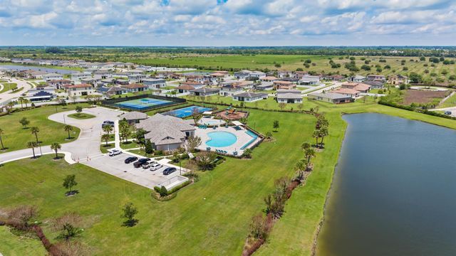 7705 NW Greenbank Circle, Port St. Lucie, FL 34987