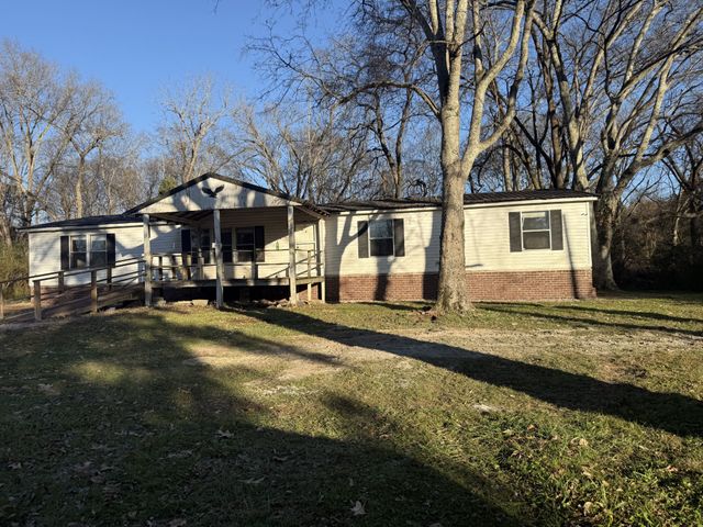 2421 Anes Station Rd, Lewisburg, TN 37091