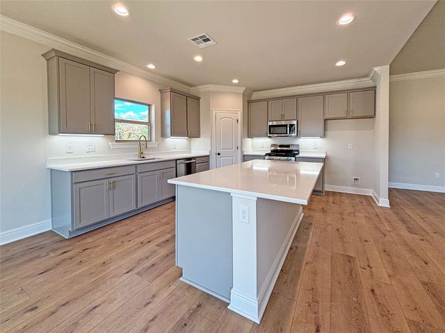 406 Hummingbird Lane, Princeton, LA 71067