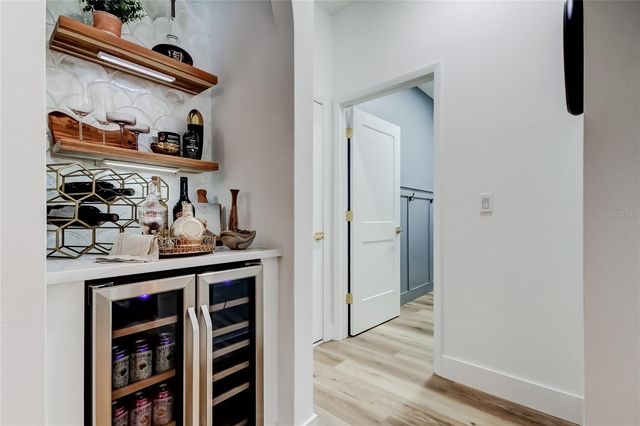 11230 BLOOMINGTON DRIVE, Tampa, FL 33635