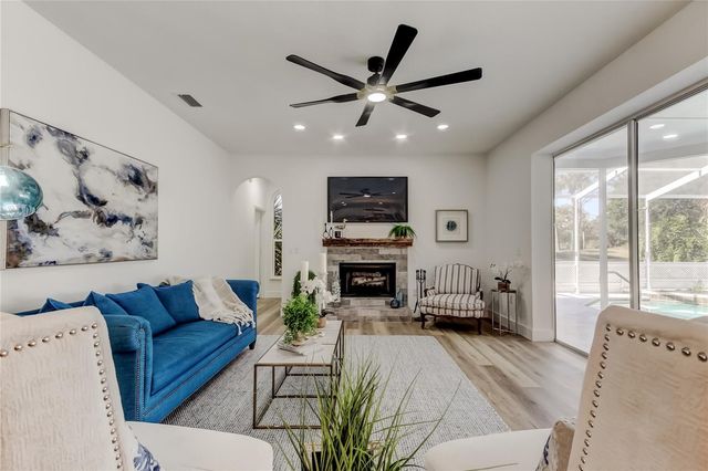 11230 BLOOMINGTON DRIVE, Tampa, FL 33635