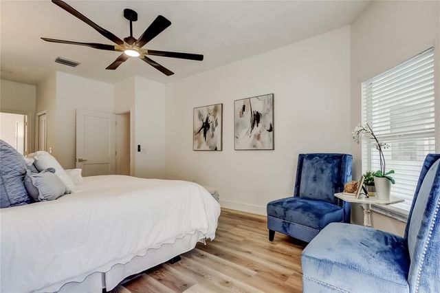 11230 BLOOMINGTON DRIVE, Tampa, FL 33635