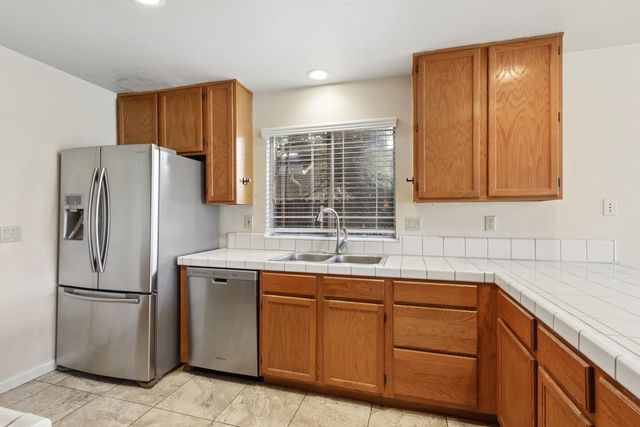 4729 Winter Oak Way, Antelope, CA 95843