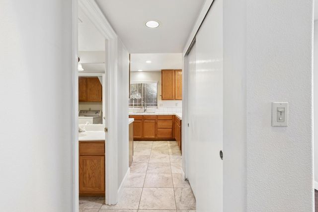 4729 Winter Oak Way, Antelope, CA 95843