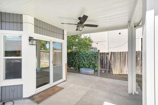 4729 Winter Oak Way, Antelope, CA 95843
