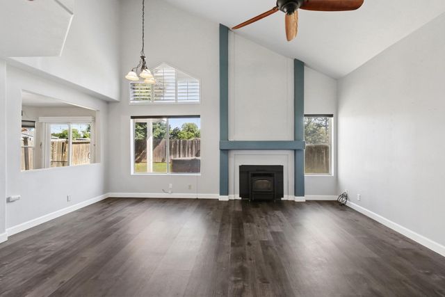 4729 Winter Oak Way, Antelope, CA 95843