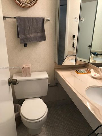 1980 S Ocean Drive 8A, Hallandale Beach, FL 33009