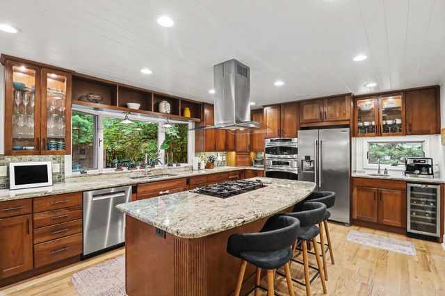 2411 Londonderry Road, Ann Arbor, MI 48104