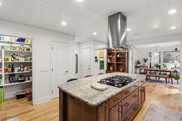 2411 Londonderry Road, Ann Arbor, MI 48104