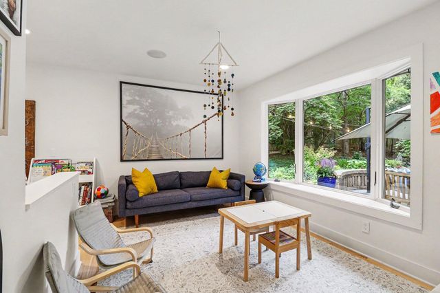 2411 Londonderry Road, Ann Arbor, MI 48104