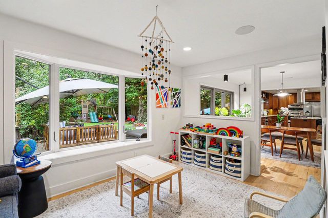 2411 Londonderry Road, Ann Arbor, MI 48104