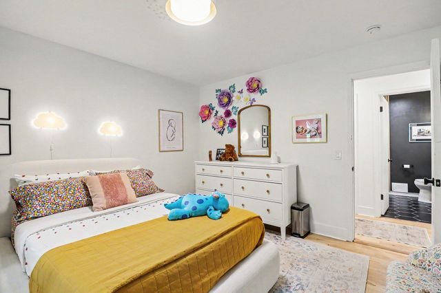 2411 Londonderry Road, Ann Arbor, MI 48104