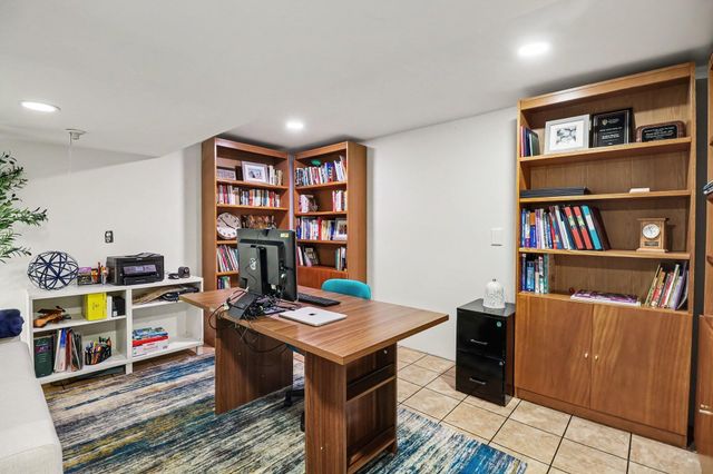 2411 Londonderry Road, Ann Arbor, MI 48104