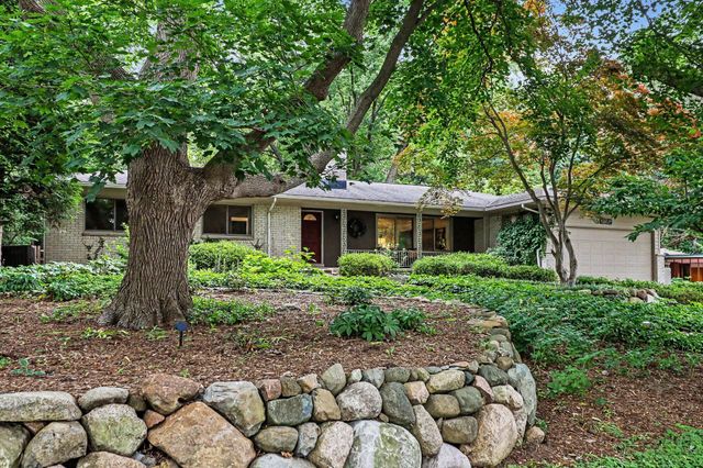 2411 Londonderry Road, Ann Arbor, MI 48104