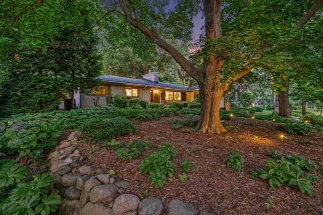 2411 Londonderry Road, Ann Arbor, MI 48104