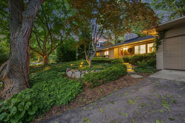 2411 Londonderry Road, Ann Arbor, MI 48104