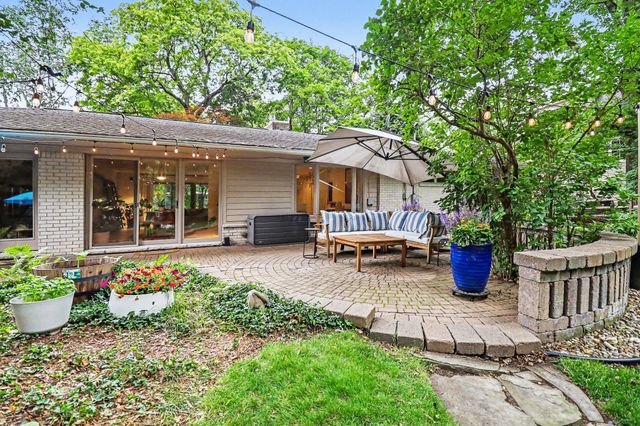 2411 Londonderry Road, Ann Arbor, MI 48104