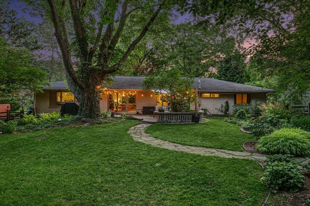 2411 Londonderry Road, Ann Arbor, MI 48104