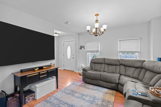 2453 Acushnet Ave, New Bedford, MA 02745