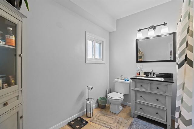 2453 Acushnet Ave, New Bedford, MA 02745