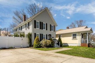 2453 Acushnet Ave, New Bedford, MA 02745
