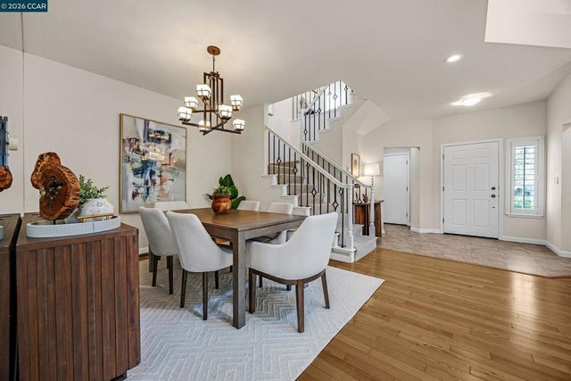 402 Chupcan Pl, Clayton, CA 94517