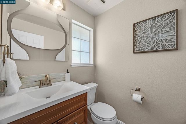 402 Chupcan Pl, Clayton, CA 94517