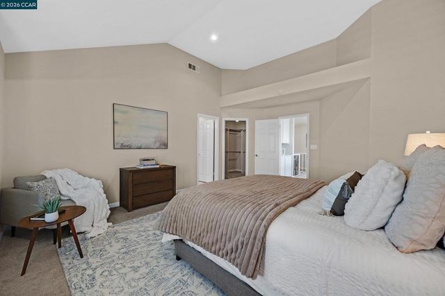 402 Chupcan Pl, Clayton, CA 94517