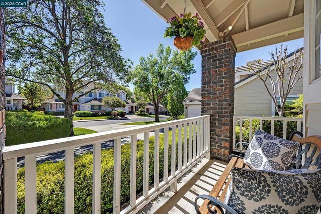 402 Chupcan Pl, Clayton, CA 94517