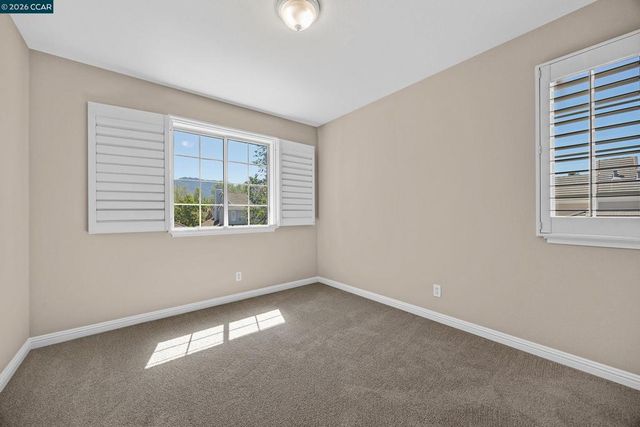 402 Chupcan Pl, Clayton, CA 94517