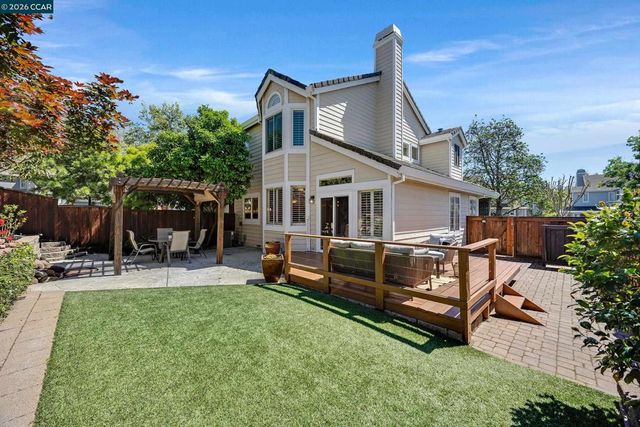 402 Chupcan Pl, Clayton, CA 94517