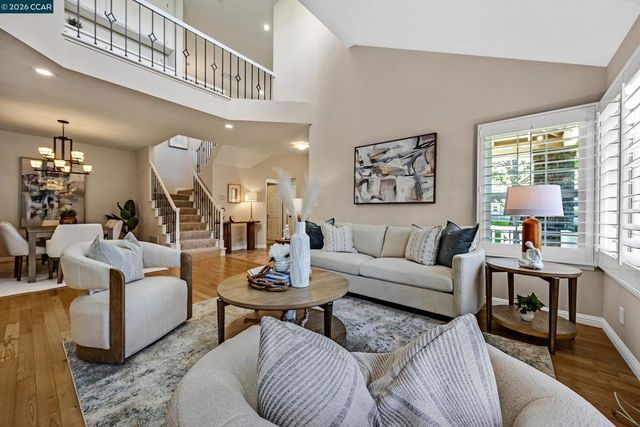 402 Chupcan Pl, Clayton, CA 94517