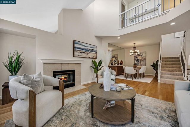 402 Chupcan Pl, Clayton, CA 94517