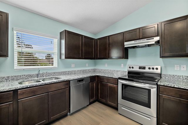 120 ROLLING SANDS DRIVE, Palm Coast, FL 32164