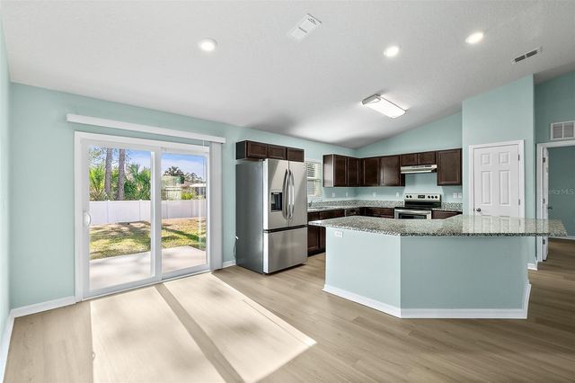 120 ROLLING SANDS DRIVE, Palm Coast, FL 32164