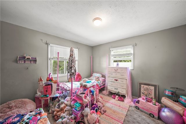 1583 Hilda Street, Lakemore, OH 44250