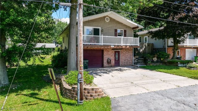 1583 Hilda Street, Lakemore, OH 44250