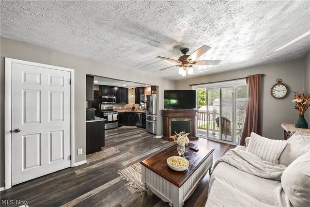 1583 Hilda Street, Lakemore, OH 44250
