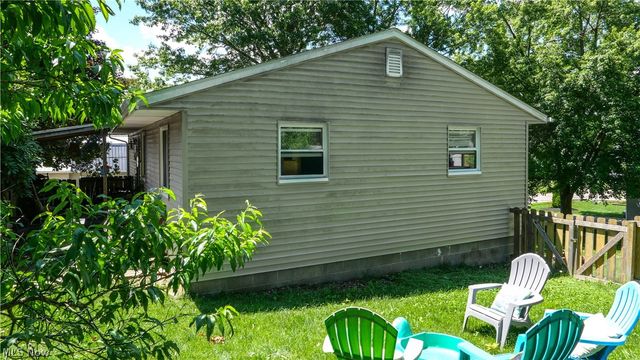 1583 Hilda Street, Lakemore, OH 44250