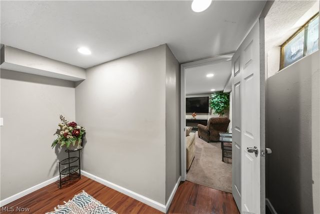 1583 Hilda Street, Lakemore, OH 44250