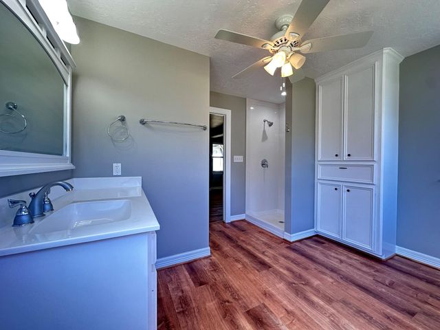 13868 Cedar Hill Drive, Montgomery, TX 77356