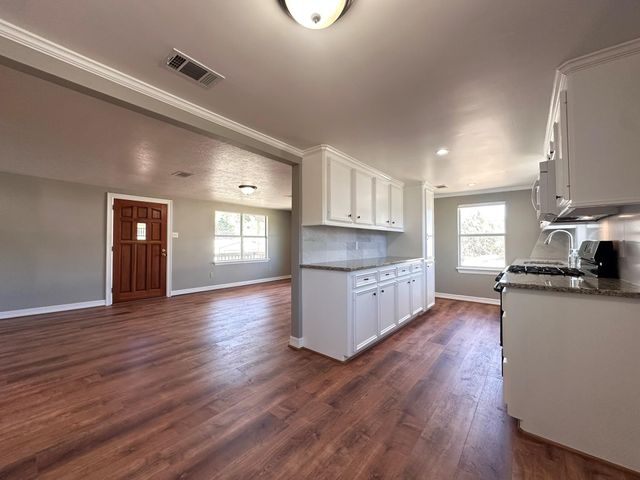 13868 Cedar Hill Drive, Montgomery, TX 77356