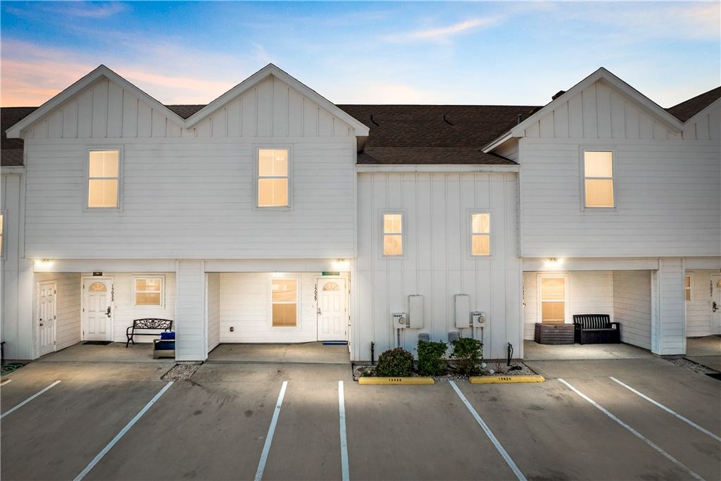 15029 Kokomo Dr, Corpus Christi, TX 78418 — photo 3
