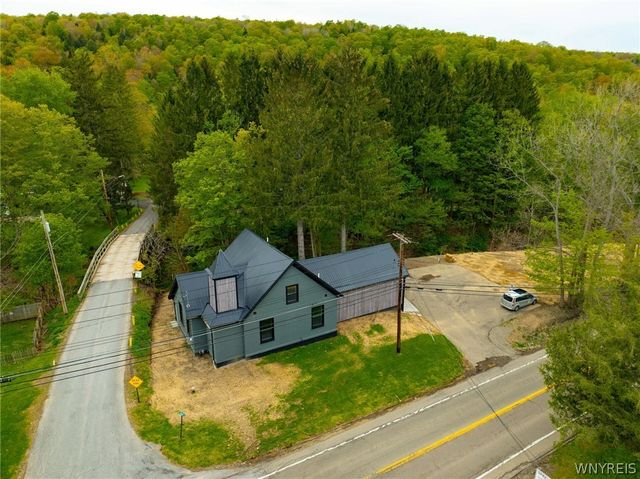 9386 State Road, Colden, NY 14033